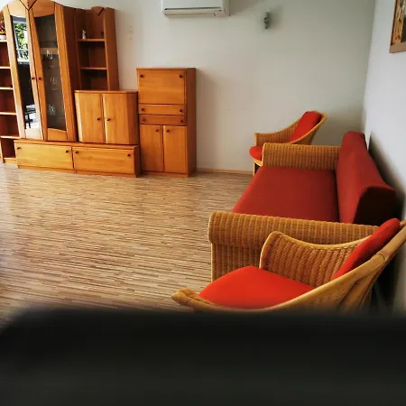 Alex Apartment *